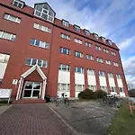 Hafenkante - Monteur-&ferienwohnung Gratis Wlan Mit Parkplatz *