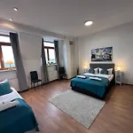 Hafenkante - Monteur-&ferienwohnung Gratis Wlan Mit Parkplatz Rostock