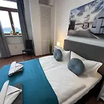 Hafenkante - Monteur-&ferienwohnung Gratis Wlan Mit Parkplatz Rostock