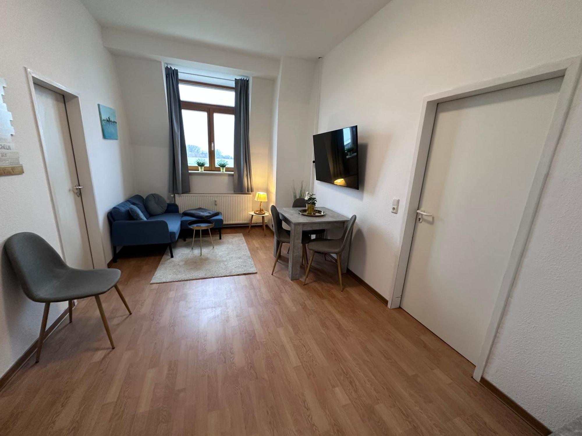 Hafenkante - Monteur-&ferienwohnung Gratis Wlan Mit Parkplatz Apartment